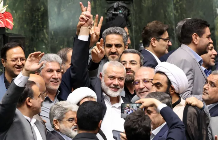 Ismail Haniyeh met with Iranian MPs in Tehran 