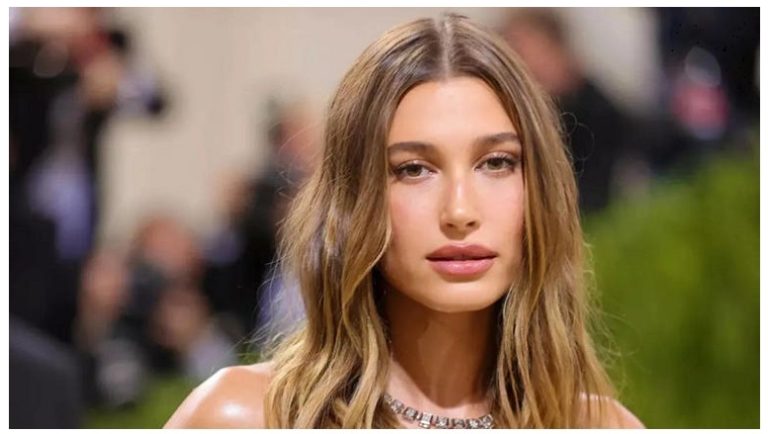 Hailey Bieber’s Iconic Beauty Trends: From Glazed Doughnut Skin to Strawberry Girl Makeup